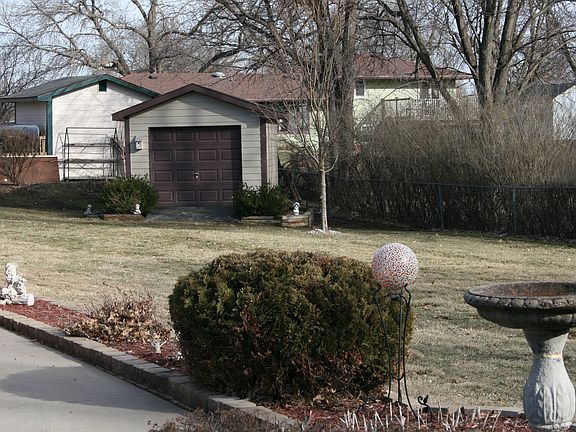 4th image of 7177 NW 22nd St