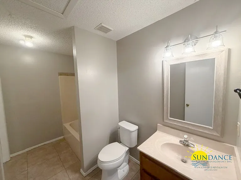 400 Harding St — Photo 6