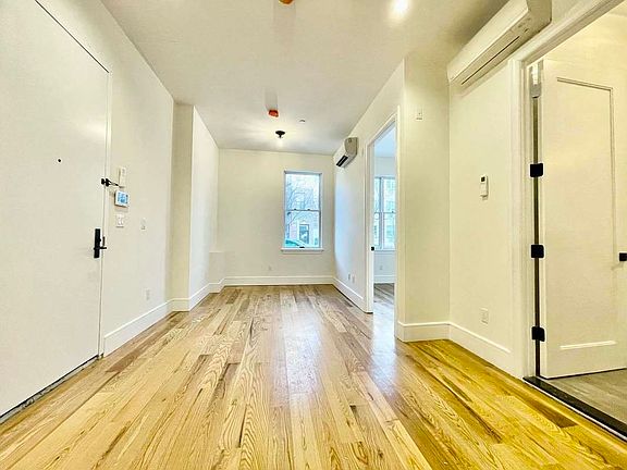 3rd image of 232 Tompkins Ave #1B