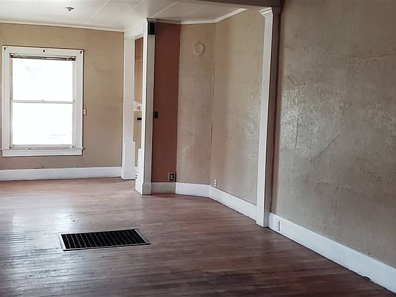 5th image of 505 S Kentucky Ave