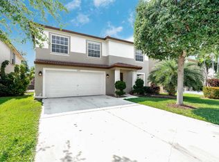 6611 Rainwood Cove Ln, Lake Worth, FL 33463