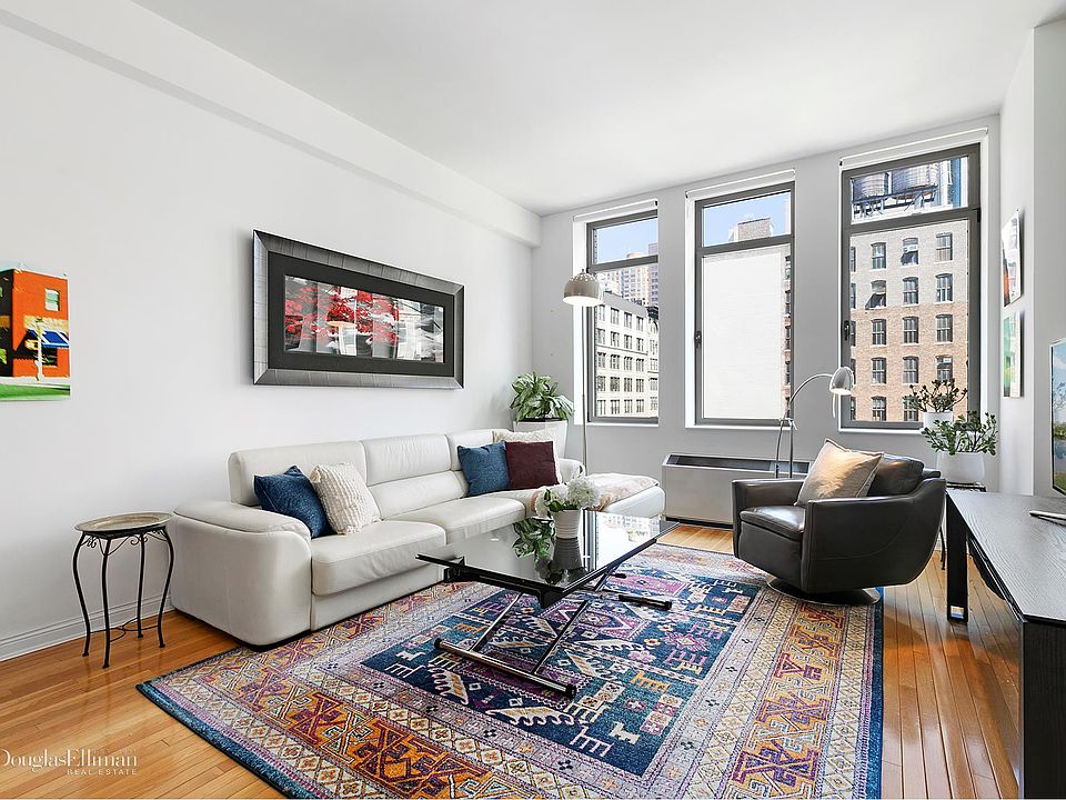 1st image of 252 7th Ave APT 9J