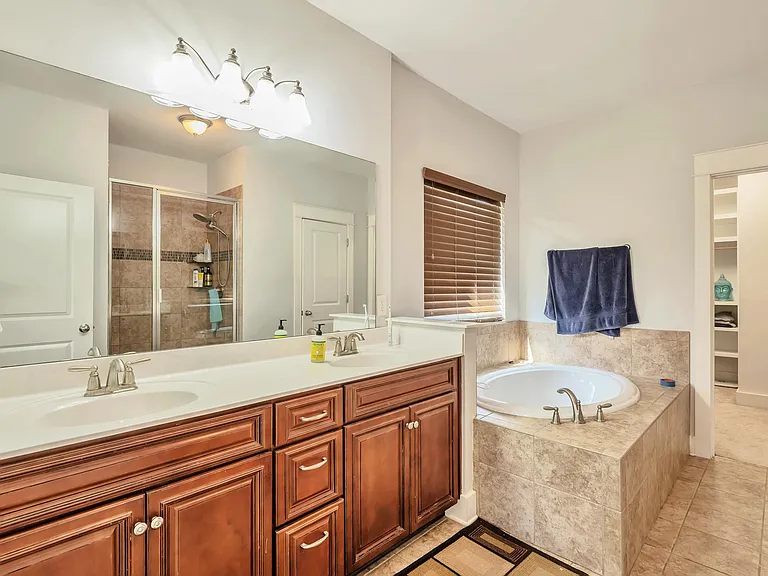 1001 Ryecroft Ln — Photo 21