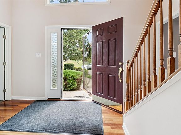 3rd image of 7066 Highland Creek Dr