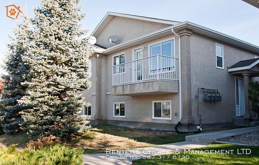1st image of 15 Highlands Pl W #3