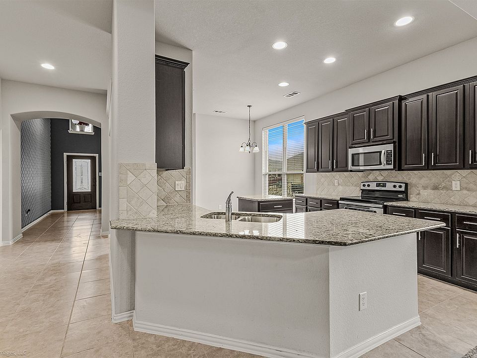1st image of 501 Elmgrove Trl