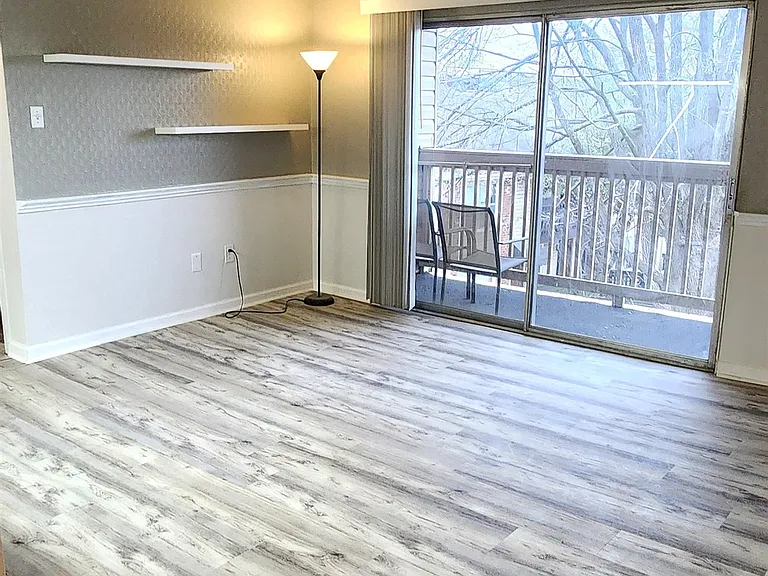 6680 Whispering Oak Pl #6 — Photo 3