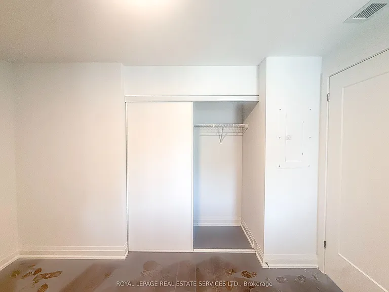 799 The Queensway #105 — Photo 17