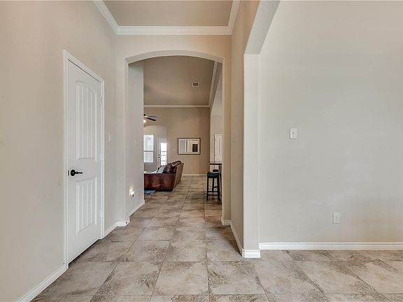 5th image of 2604 Idlewood Dr