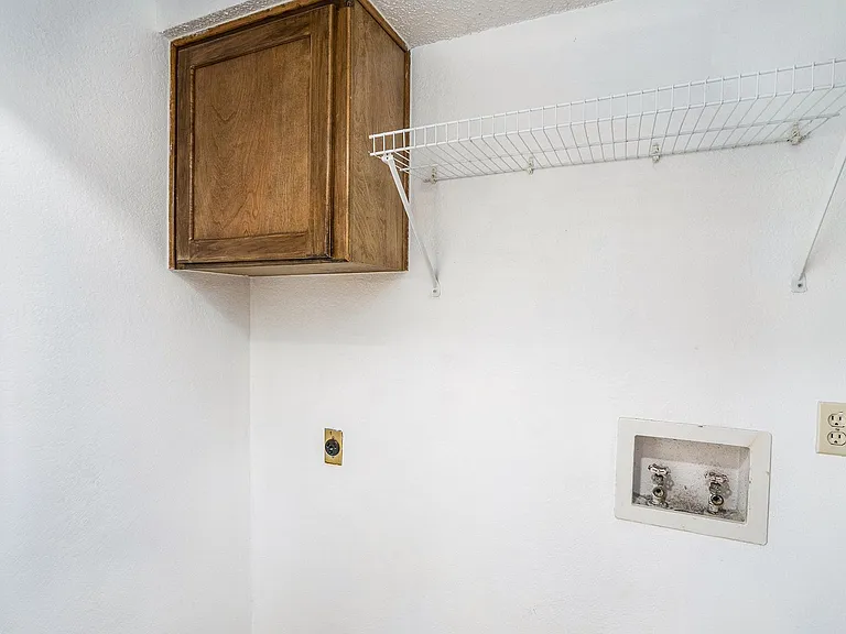 3301 Aurora St #D — Photo 16