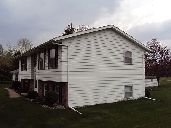 2nd image of 4217 E Gresham Hwy