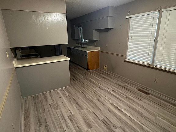 5th image of 56 Timberlake Dr