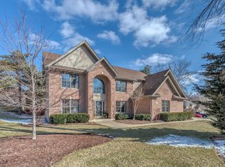 325 Kirkland Dr, Algonquin, IL