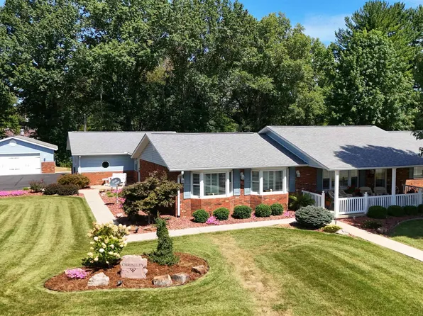 133 Bloch St, Crane, IN 47522