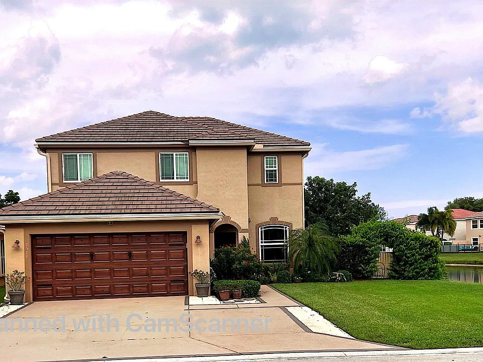 7576 Savannah Ln