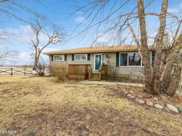 44W011 Plank Rd, Hampshire, IL 60140