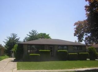 9005 Pepper Ridge Dr, Brooklyn, OH 44144