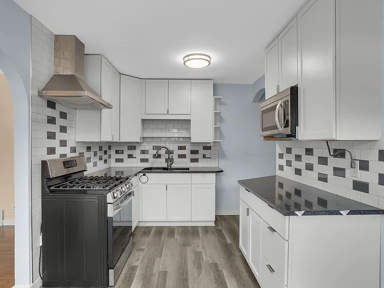 4949 Jackson St NE — Photo 11