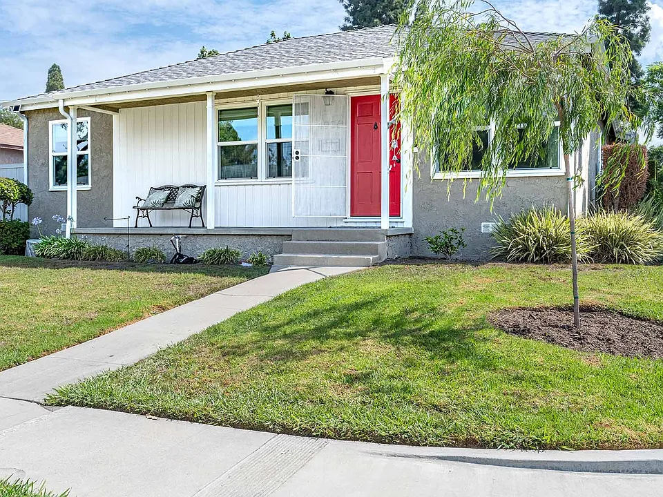 4906 Fidler Ave