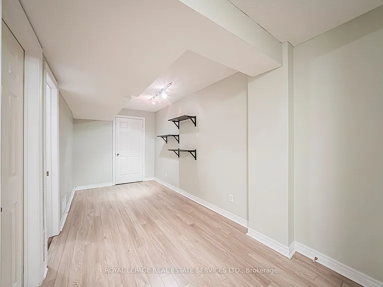 2250 Rockingham Dr #38 — Photo 41