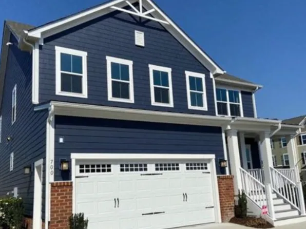 700 Arbuckle St #700, Chesapeake, VA 23323