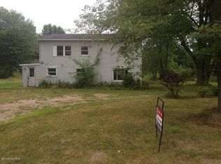 1744 Eleven Mile Rd NE, Comstock Park, MI 49321
