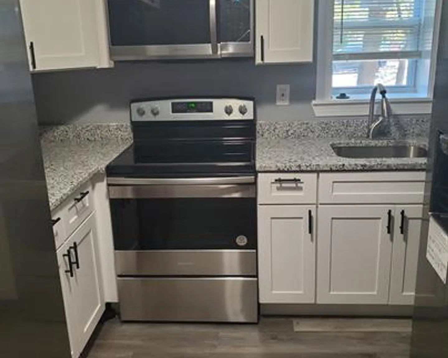 1607 Division Street $650 Available Room (Shared Bath) — Photo 2