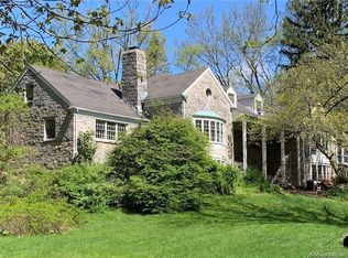 1 E Rocks Rd, Norwalk, CT 06851