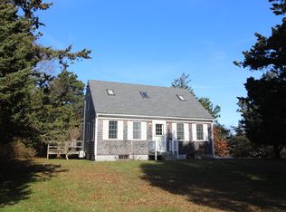 17 Kitts Field Cir, Edgartown, MA 02539