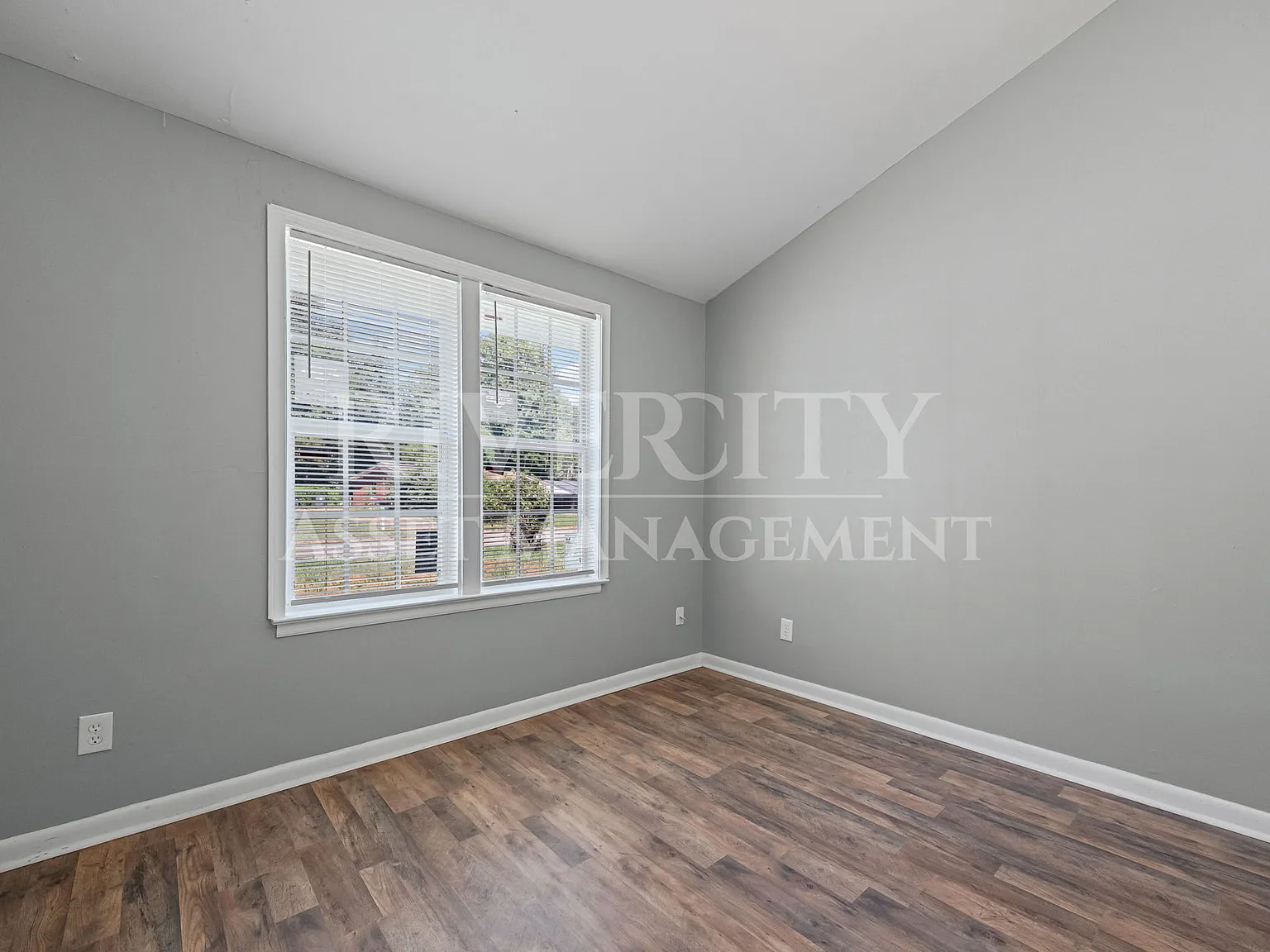 3520 Pueblo Avenue - 1 — Photo 3