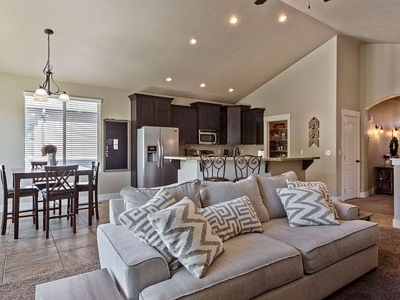 3rd image of 4947 W Wild Mare Way