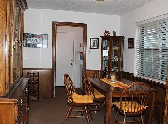 4th image of 1544 College Pkwy