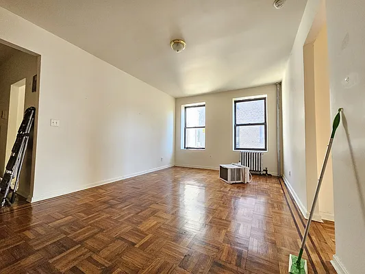 Rented by BRICK & GALO REALTY CORP | media 10