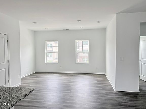 4th image of 1441 Jay Rd