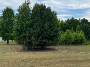 221 Thorntons Creek Dr #8-9, Erwin, NC 28339