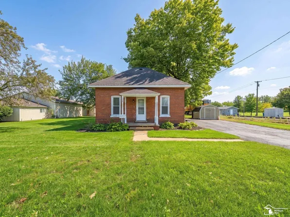610 E Main St, Dundee, MI 48131