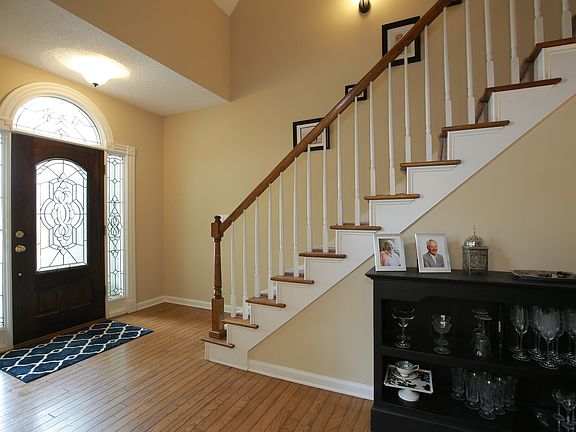 2nd image of 6015 Bordeau Walk SE