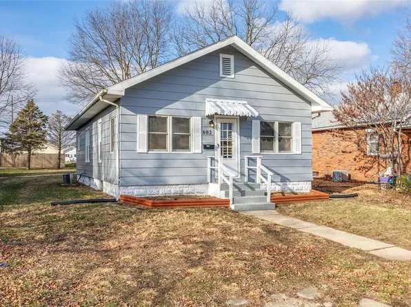 602 N Adams St, Gillespie, IL 62033
