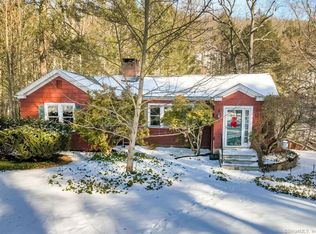 45 Gracey Rd, Canton, CT 06019