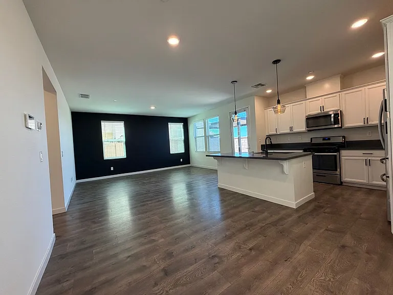 3917 Aristotle Cir — Photo 42