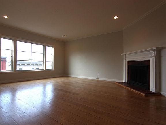 2nd image of 135 Carmel St