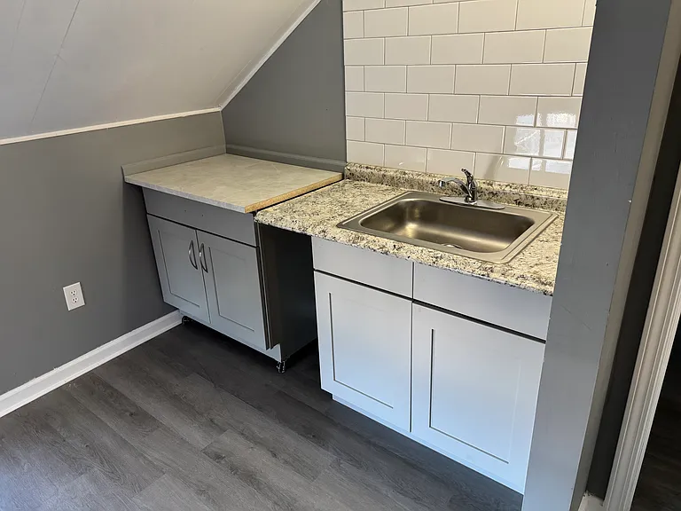 2480 Findley Ave #D — Photo 6
