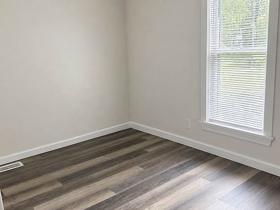 2nd image of 174 Strong Ave APT 1
