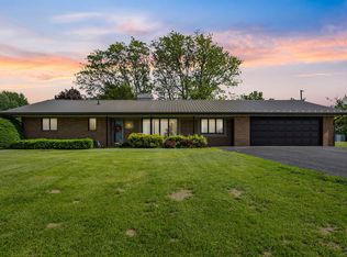 13302 N Cascade Rd, Dubuque, IA 52003