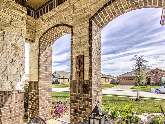 4th image of 3807 Waterworth Way