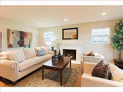 Spacious living room