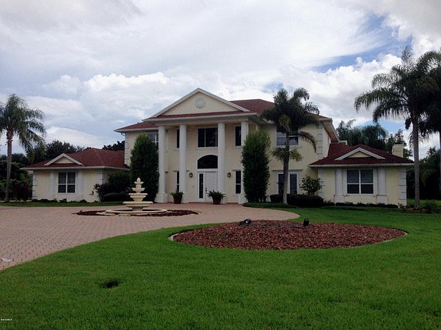 1st image of 897 Oak Park Dr
