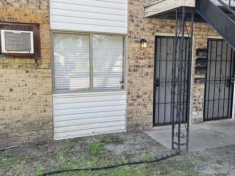 211 Hodge St #105 — Photo 4