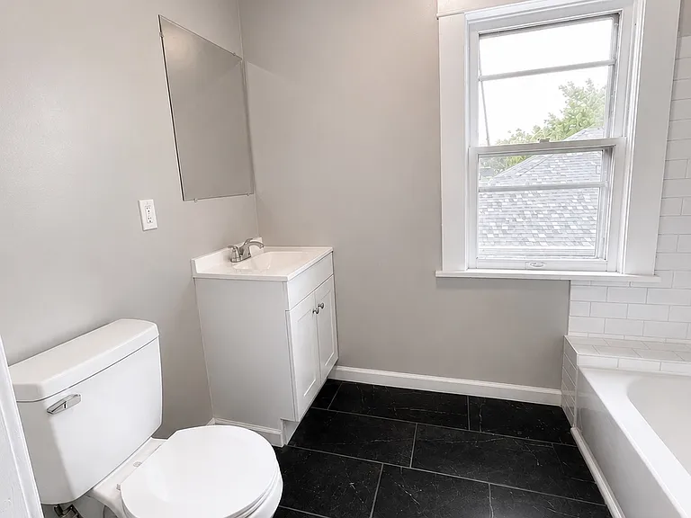2219 Florence Blvd — Photo 7