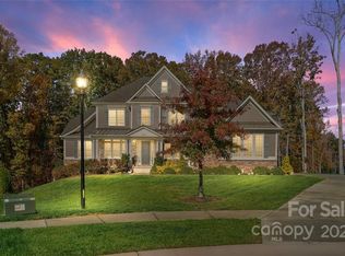 404 Eden Hollow Ln, Matthews, NC 28104